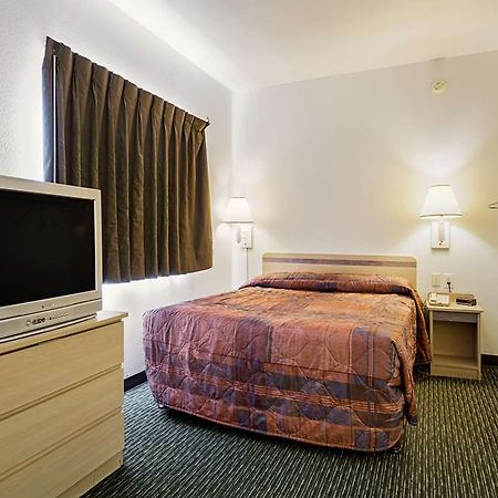 Studio 6 Charlotte Airport Hotel Quarto foto